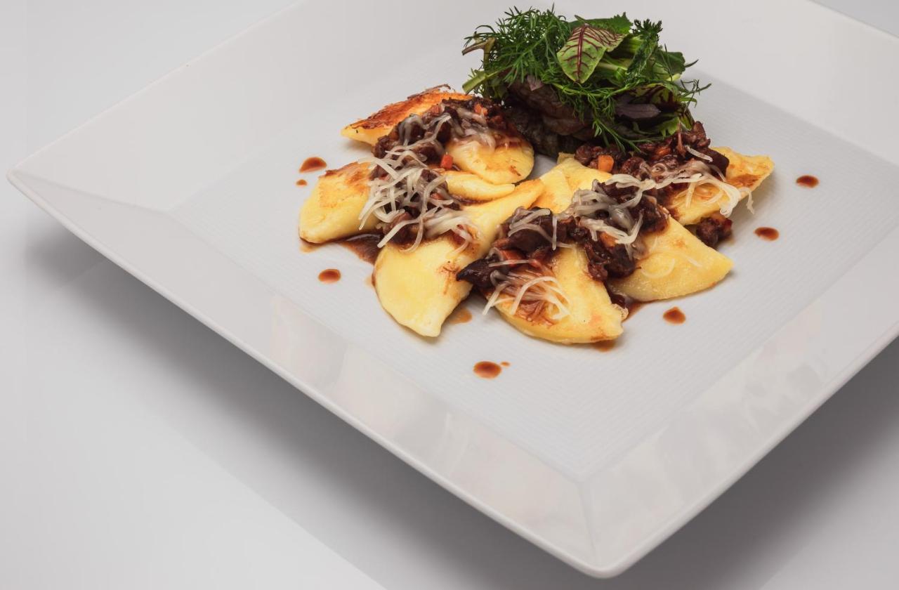 Hotel Bischofhof - Bistro Jasmin Chiusa Zewnętrze zdjęcie